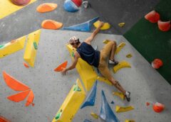 Bouldering Gloucester Shoes, Chalk and Clothing Basics